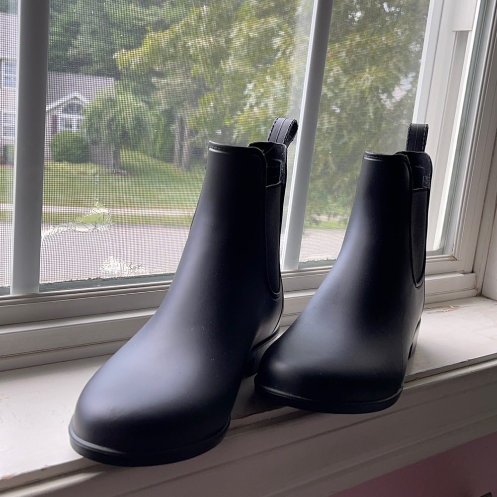 Black booties